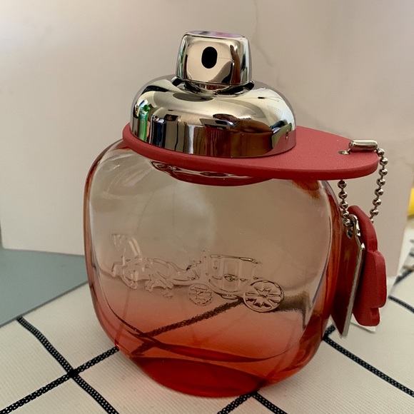 Coach floral blush perfume - Picture 3 of 6